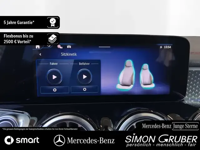Mercedes-Benz EQB 300