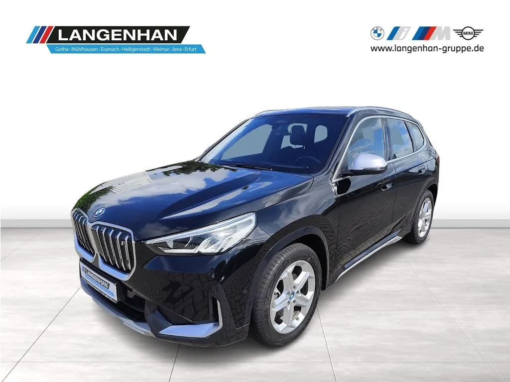 BMW iX1
