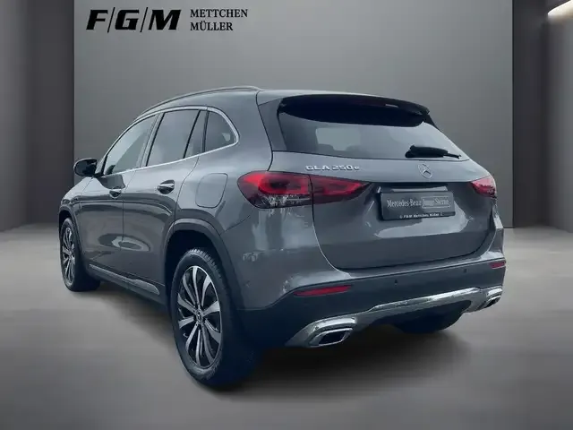 Mercedes-Benz GLA 250