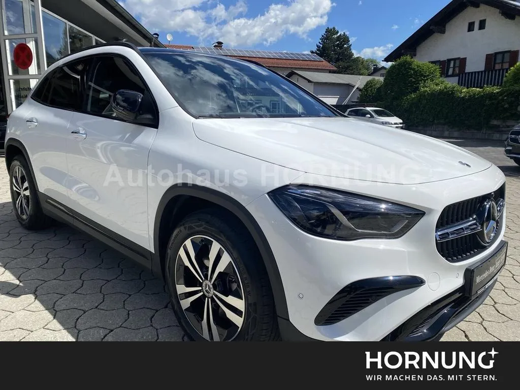 Mercedes-Benz GLA 180