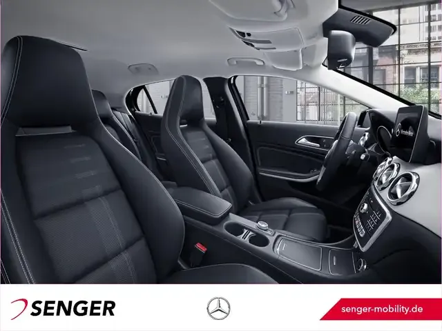 Mercedes-Benz GLA 200