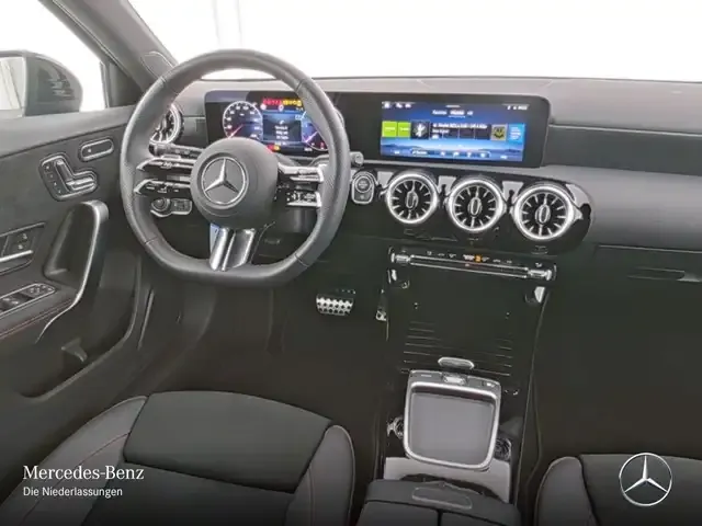 Mercedes-Benz A 220