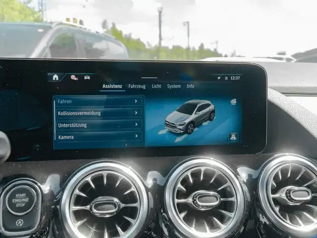 Mercedes-Benz GLA 250