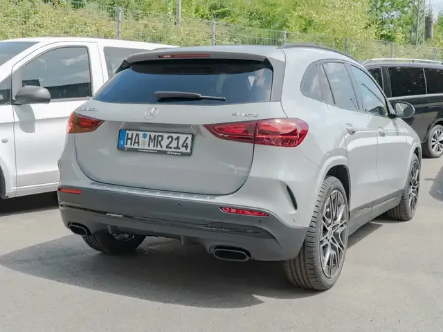 Mercedes-Benz GLA 250