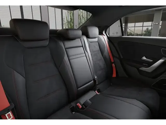 Mercedes-Benz A 35 AMG