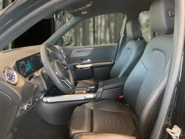 Mercedes-Benz EQB 250