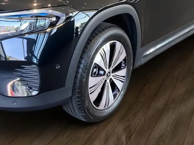 Mercedes-Benz EQB 250