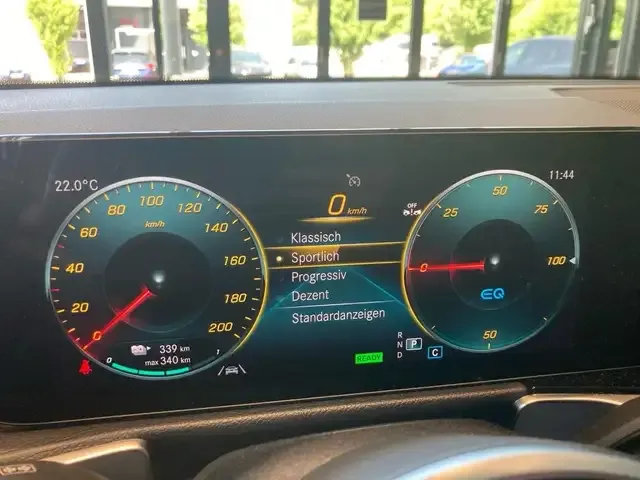 Mercedes-Benz EQB 250