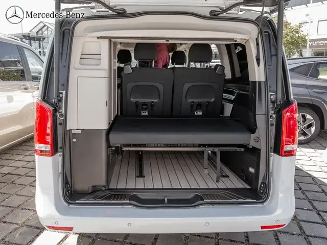Mercedes-Benz V 250