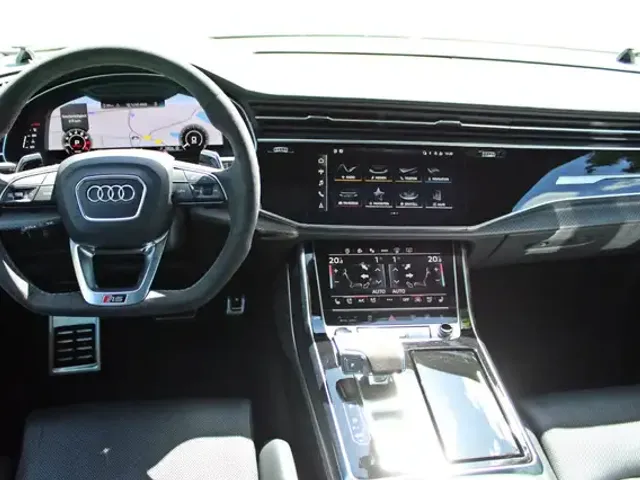 Audi RS Q8