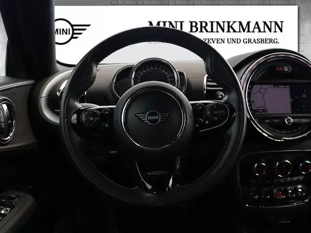 MINI Cooper Clubman