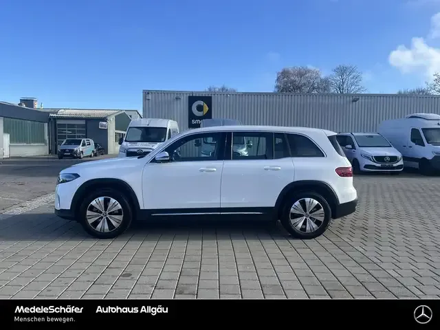 Mercedes-Benz EQB 300