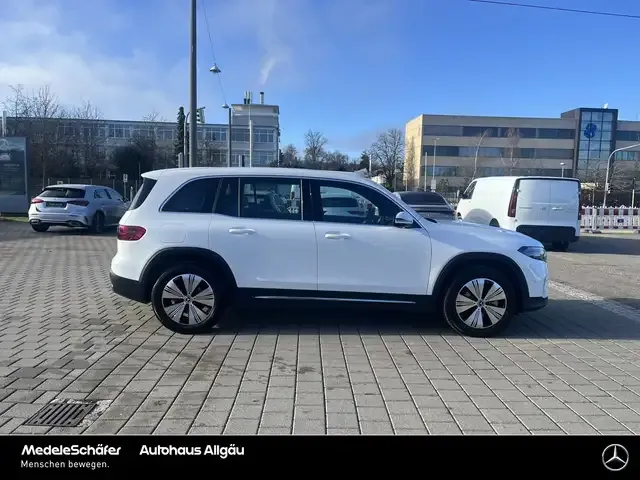 Mercedes-Benz EQB 300