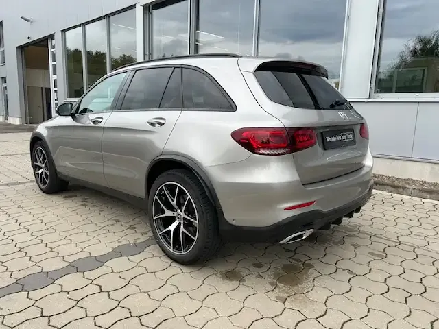 Mercedes-Benz GLC 220