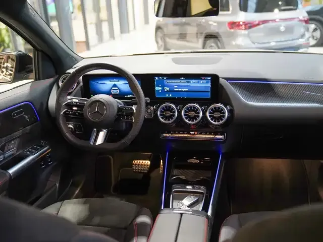 Mercedes-Benz GLA 250