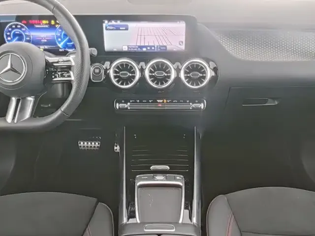 Mercedes-Benz EQA 300