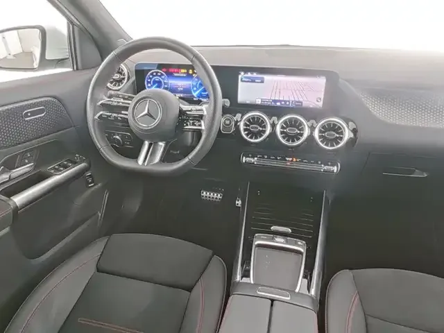 Mercedes-Benz EQA 300