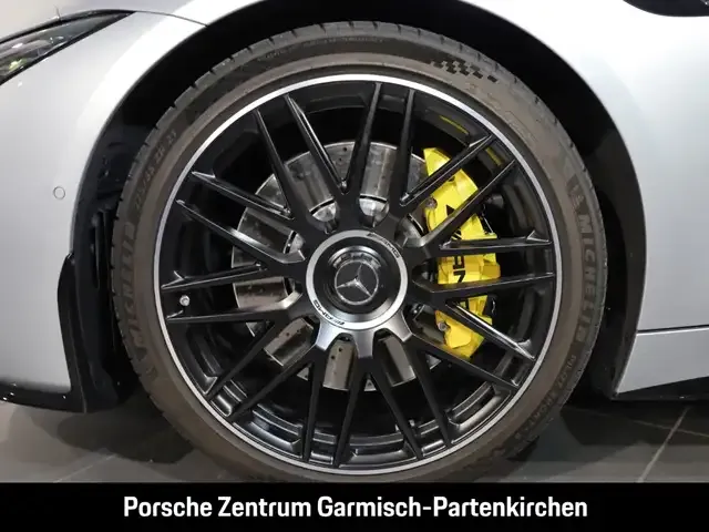 Mercedes-Benz SL 63 AMG