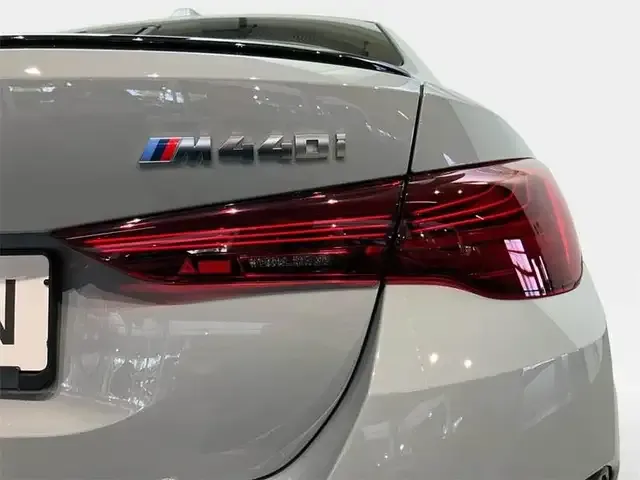 BMW 440