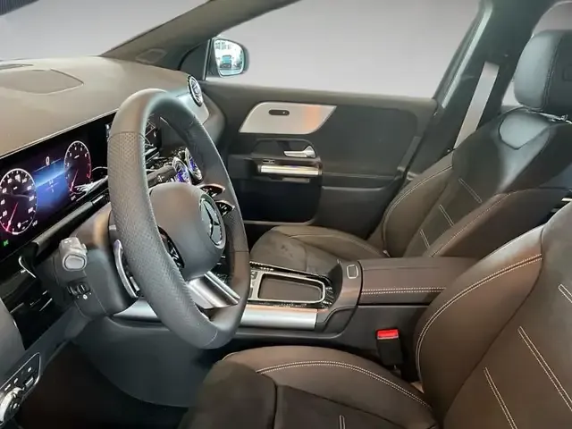 Mercedes-Benz GLA 180
