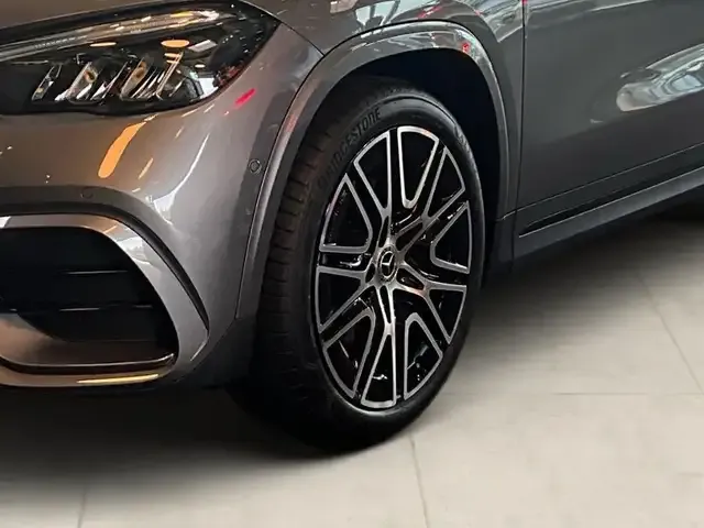 Mercedes-Benz GLA 180