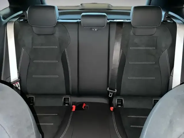 Mercedes-Benz GLA 180