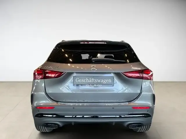 Mercedes-Benz GLA 180