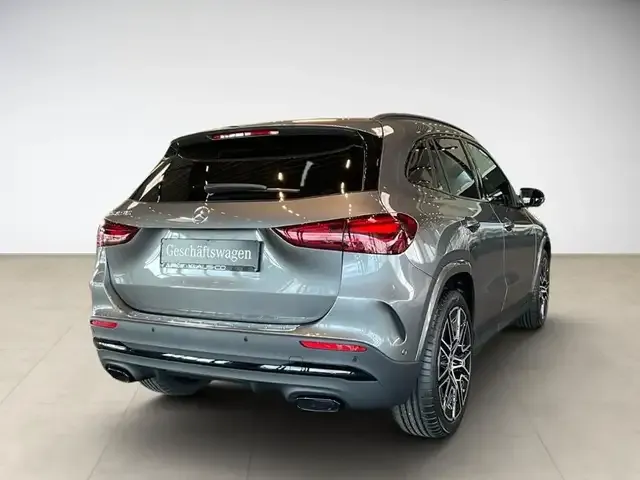 Mercedes-Benz GLA 180