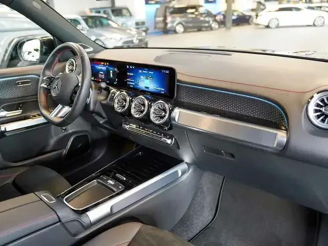 Mercedes-Benz EQB 350