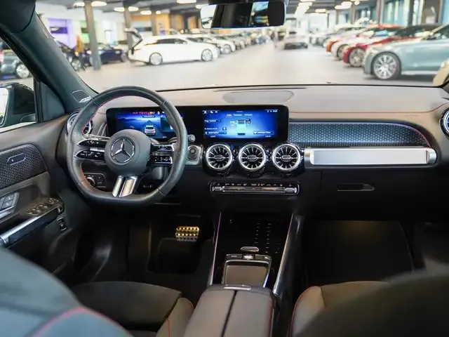 Mercedes-Benz EQB 350