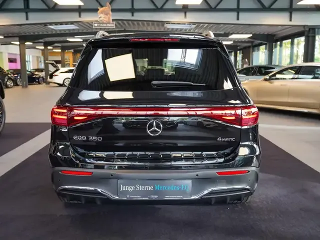 Mercedes-Benz EQB 350