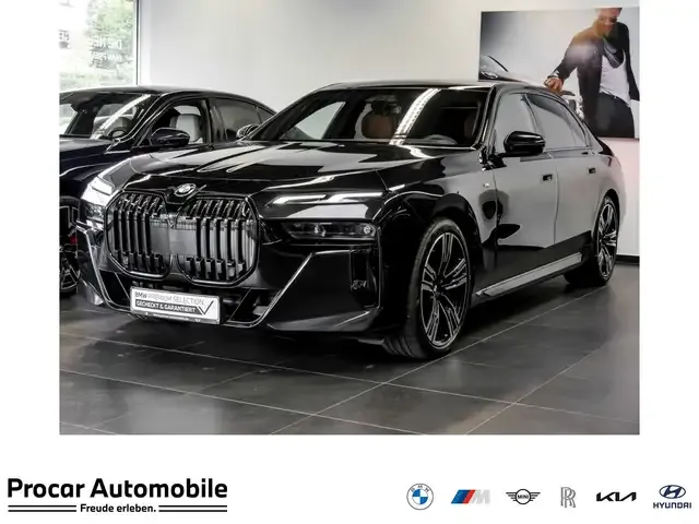 BMW 740