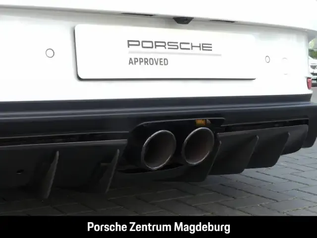 Porsche 992