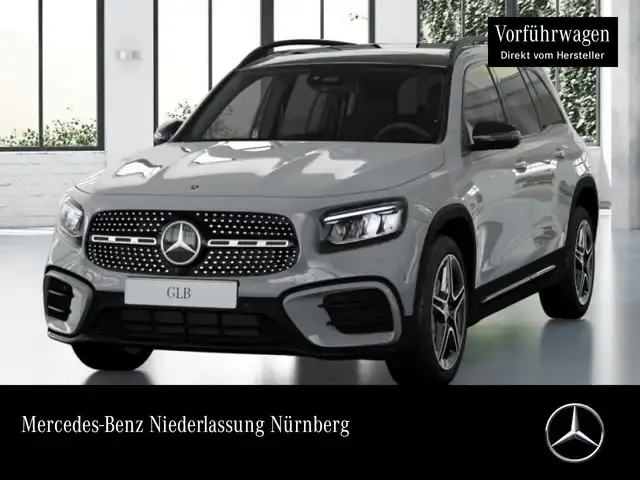 Mercedes-Benz GLB 220