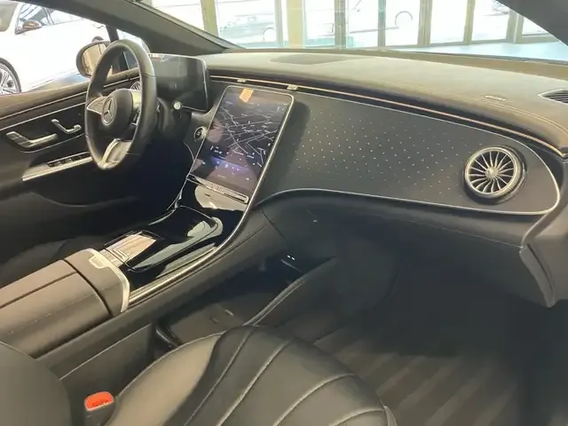 Mercedes-Benz EQE 300
