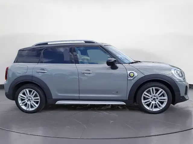 MINI Cooper SE Countryman