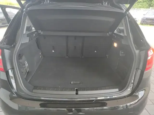 BMW 225