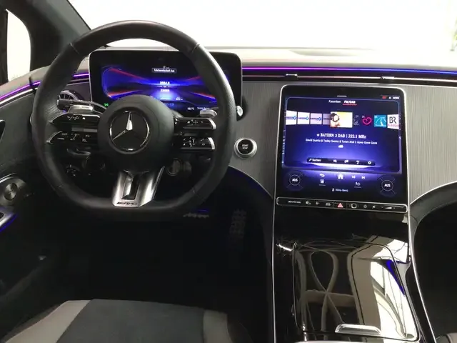 Mercedes-Benz EQE 43