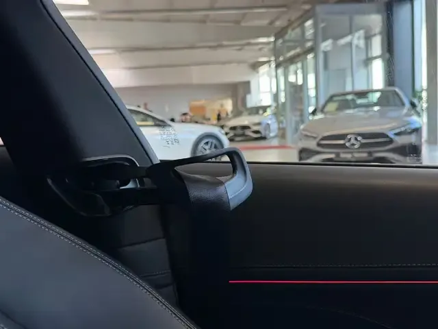 Mercedes-Benz CLE 200