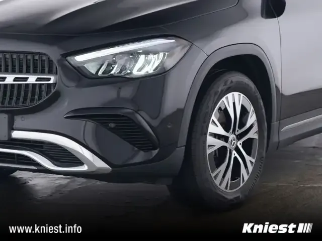 Mercedes-Benz GLA 180