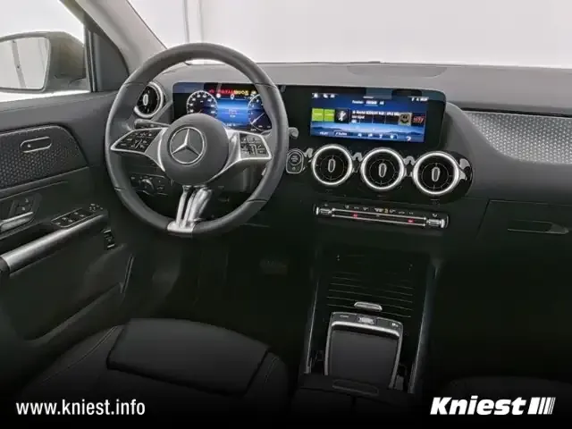 Mercedes-Benz GLA 180