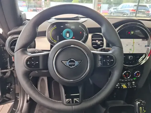 MINI Cooper SE