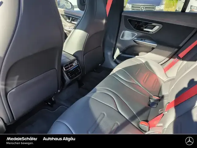 Mercedes-Benz EQE 53