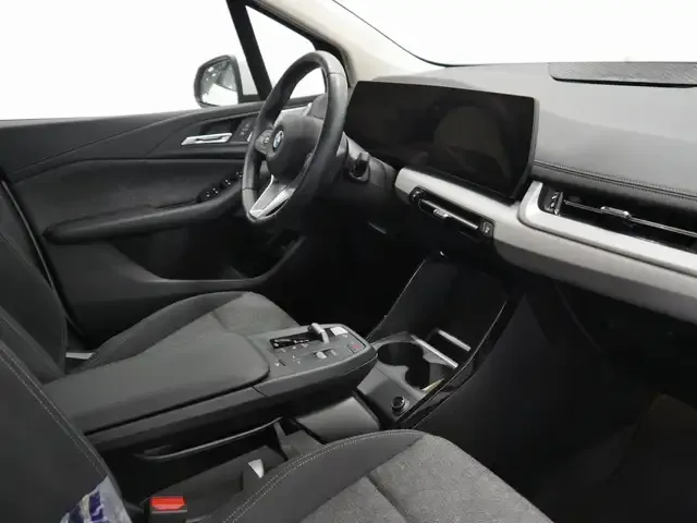 BMW 223