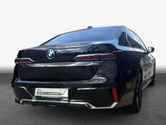 BMW 740