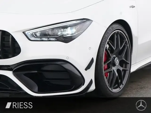 Mercedes-Benz CLA 45 AMG