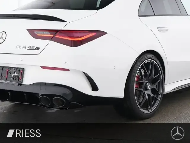 Mercedes-Benz CLA 45 AMG