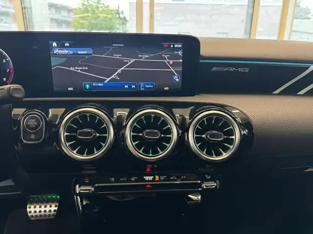 Mercedes-Benz A 35 AMG