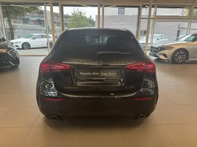 Mercedes-Benz A 35 AMG