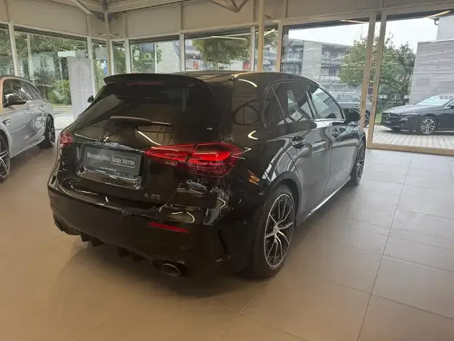Mercedes-Benz A 35 AMG